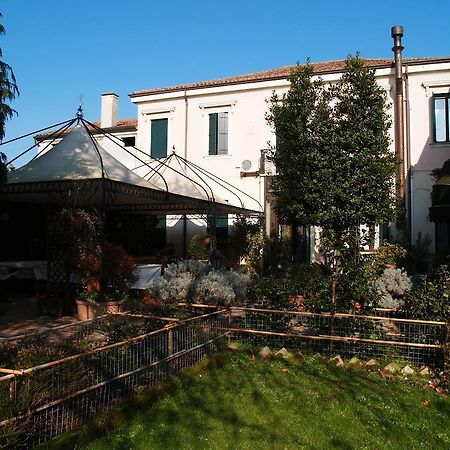 Agriturismo Le Clementine 바디아폴레시네 외부 사진